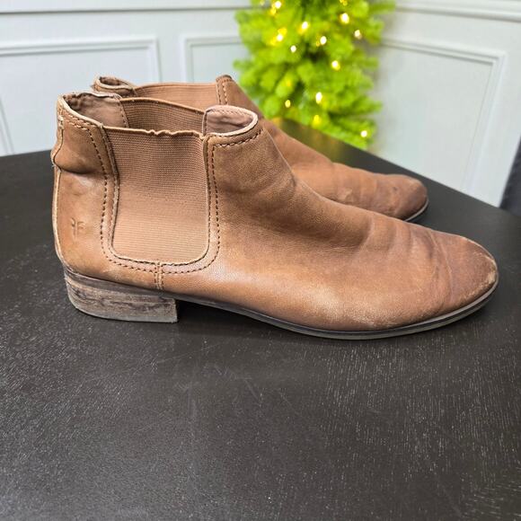 Frye Mallory Distressed Ankle Boots Women's 8.5 - Picture 3 of 8